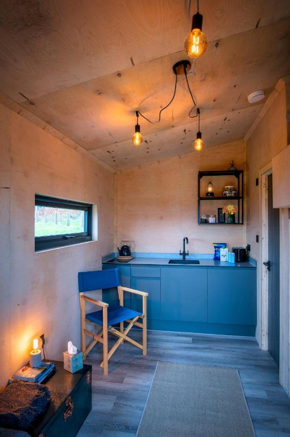 Luxury Glamping Cabin With Outdoor Bath On Cornish Flower Farm Truro Kültér fotó