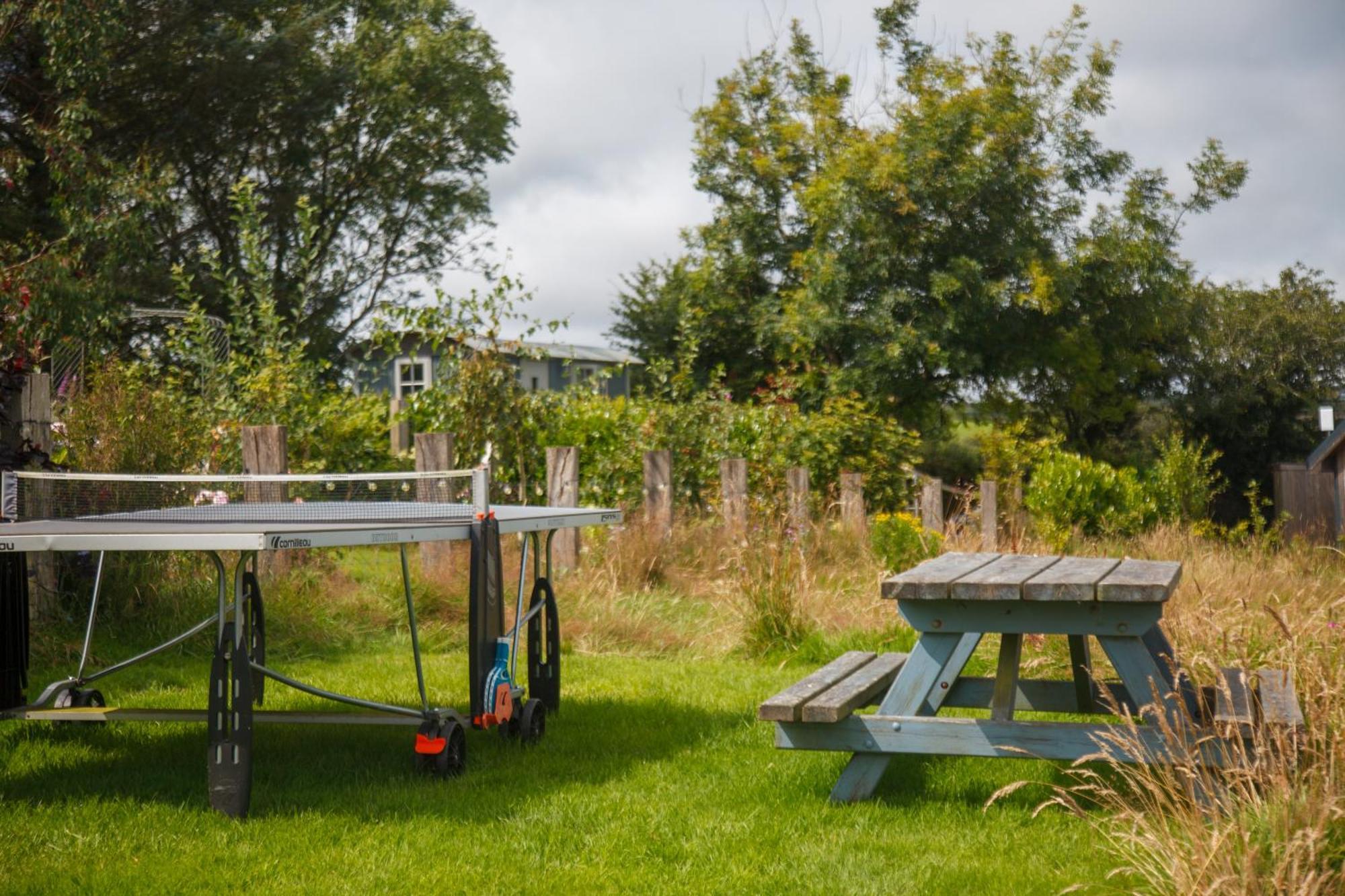 Luxury Glamping Cabin With Outdoor Bath On Cornish Flower Farm Truro Kültér fotó