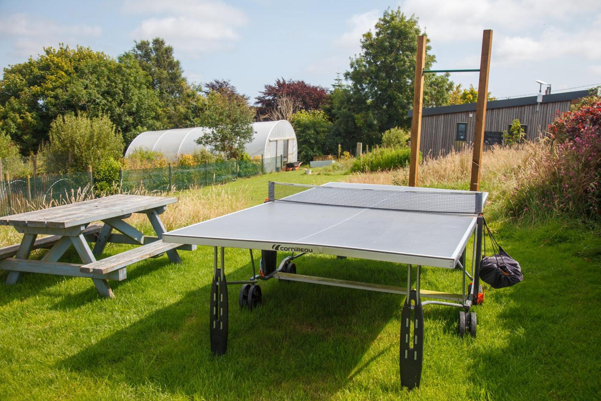 Luxury Glamping Cabin With Outdoor Bath On Cornish Flower Farm Truro Kültér fotó